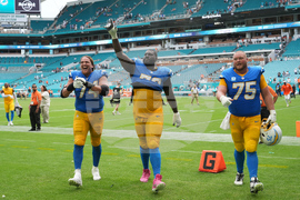 Chargers Dolphins Football