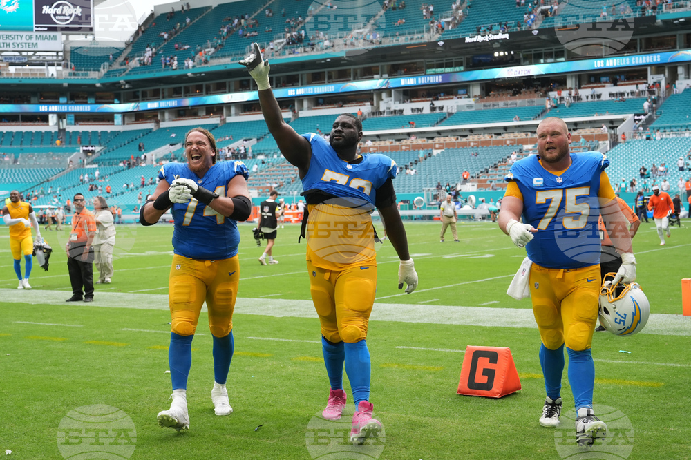 Chargers Dolphins Football