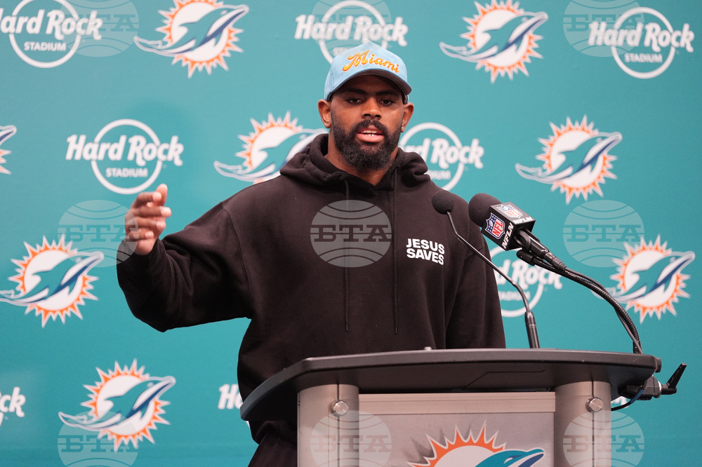 Chargers Dolphins Football