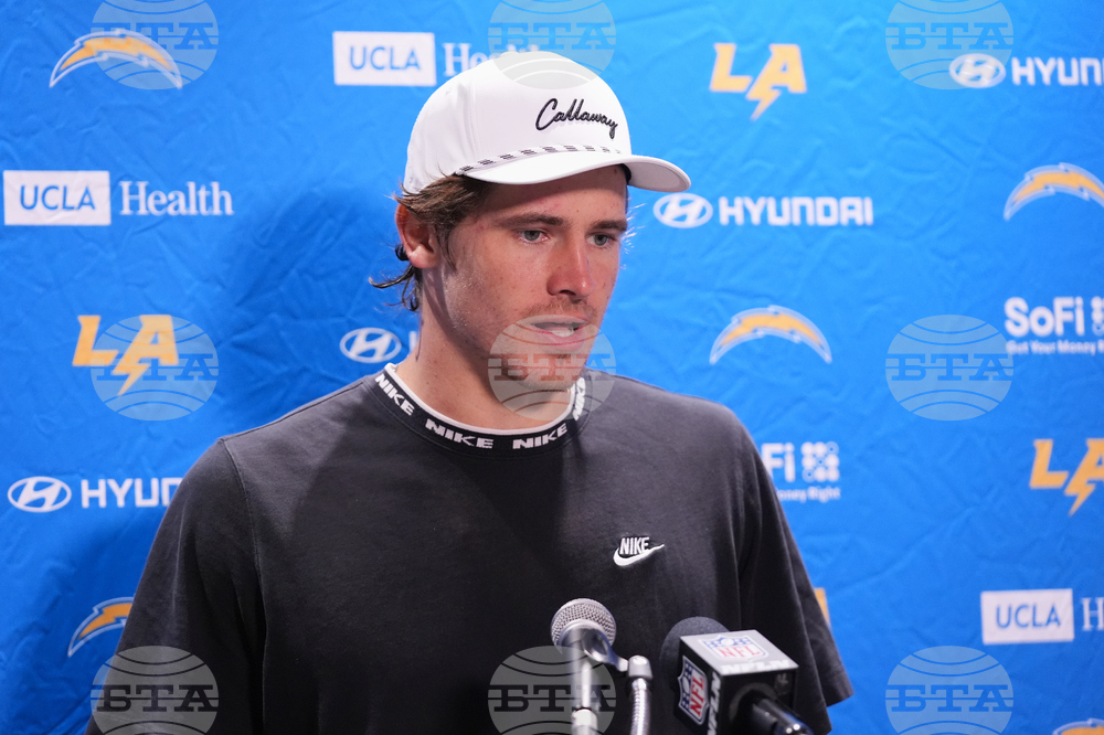 Chargers Dolphins Football