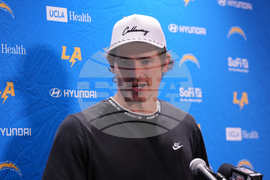 Chargers Dolphins Football