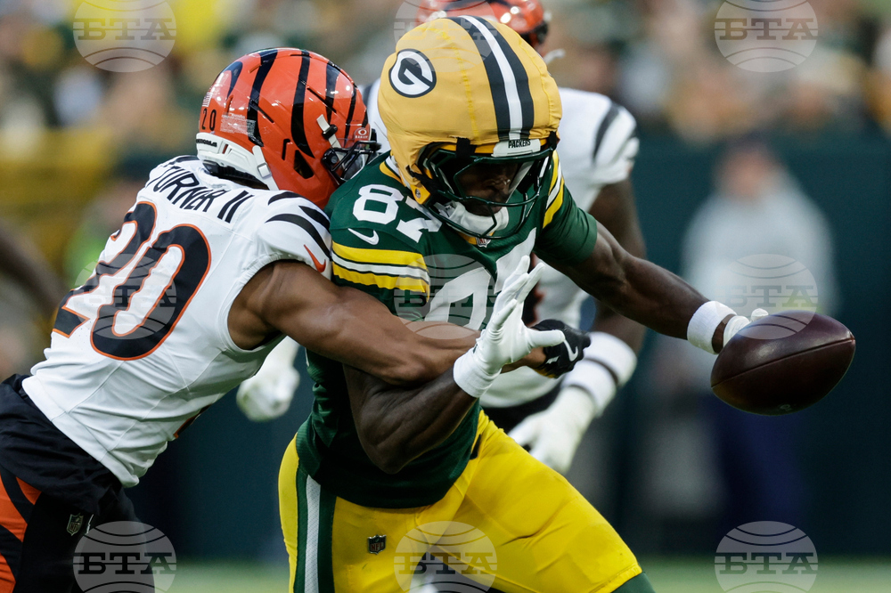 Bengals Packers Football