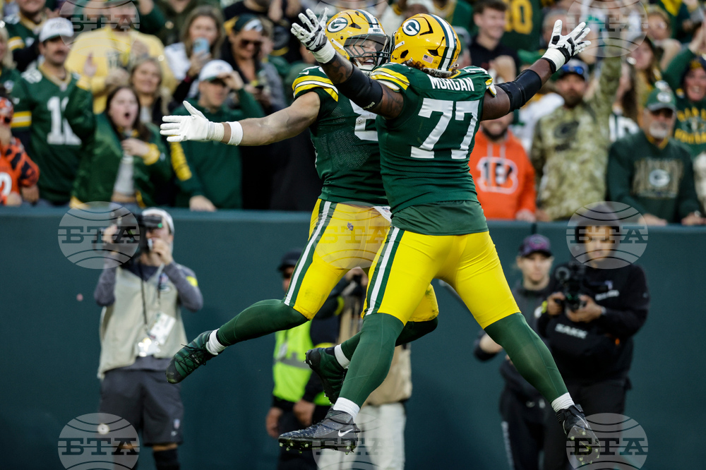 Bengals Packers Football