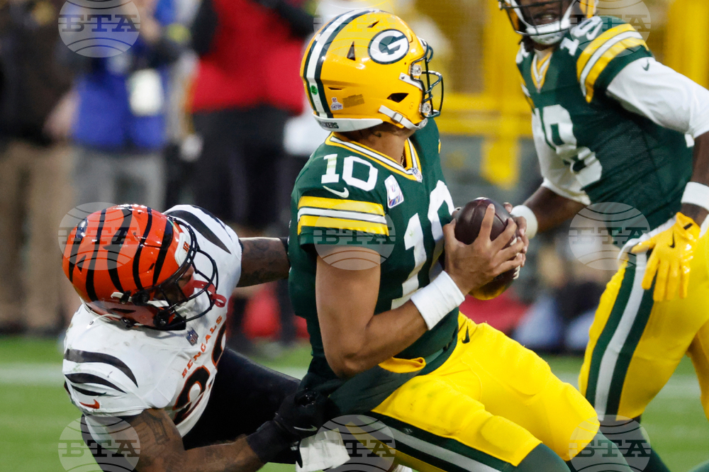 Bengals Packers Football
