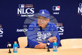 NLCS Dodgers Brewers Baseball