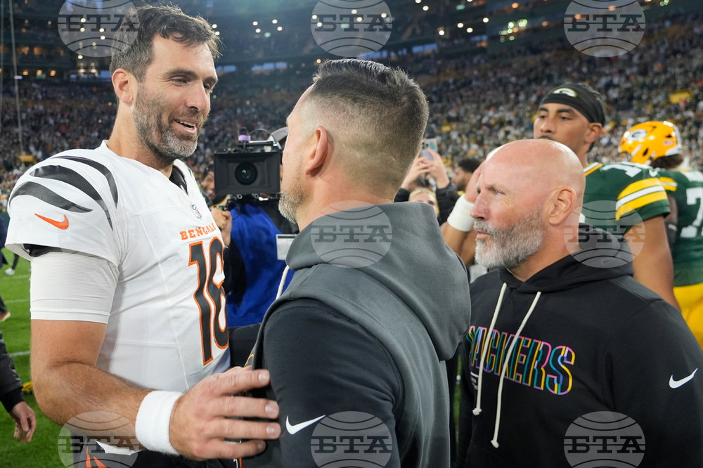 Bengals Packers Football