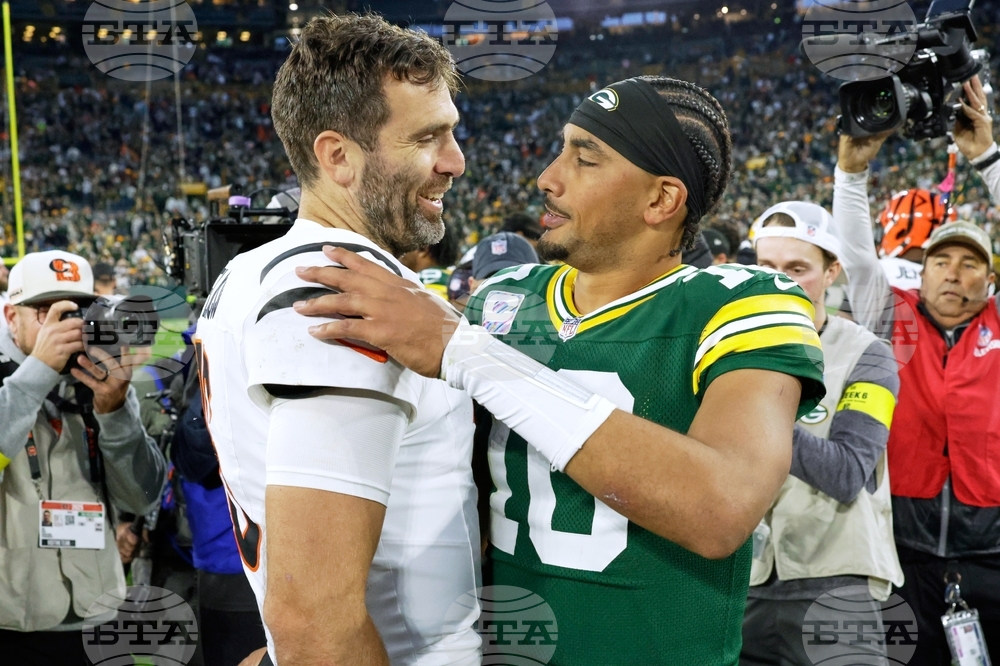 Bengals Packers Football