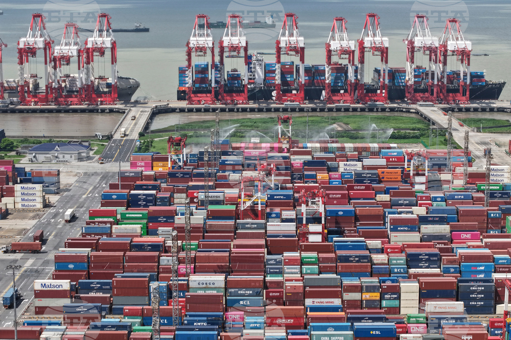 Китайската икономика ще надхвърли 23,8 трилиона долара до 2030 г., прогнозира премиерът Ли Цян