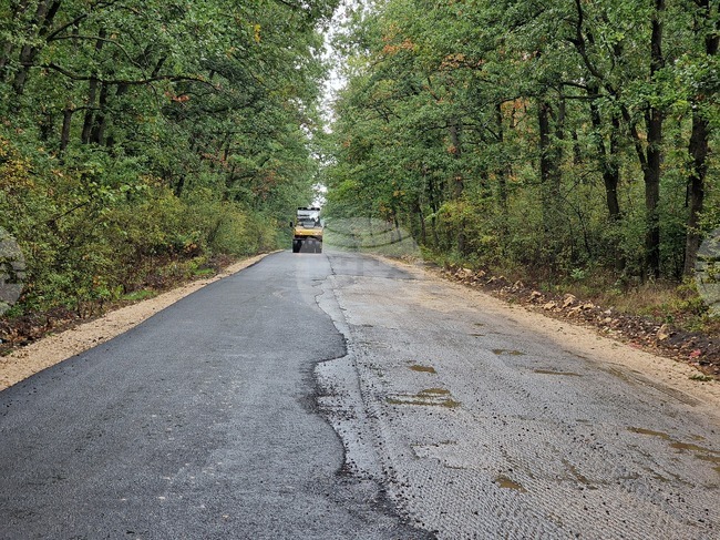 Близо 5 км от третокласния път между Разград и Исперих ще бъде ремонтиран