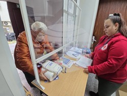 Ловеч - Български червен кръст - помощи