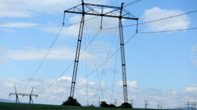 КЕВР определи компенсациите за октомври, които покриват част от разходите на битови клиенти за електрическа енергия