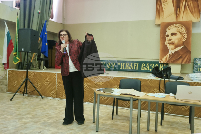 Търговище - Екатерина Кварацхелия - представяне на книга