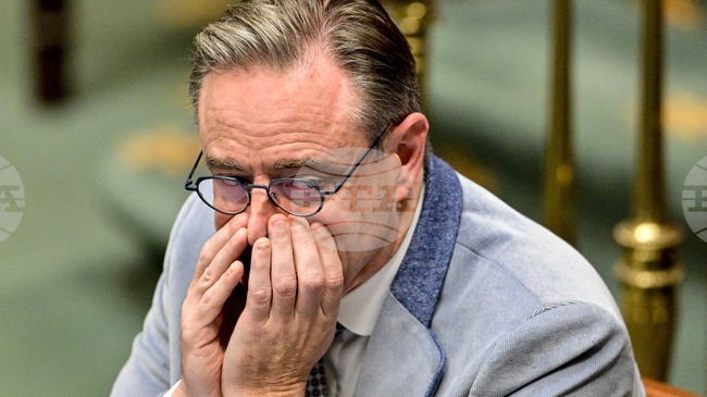 Белгийският премиер отложи оставката за края на годината, бюджетните преговори засега не напредват