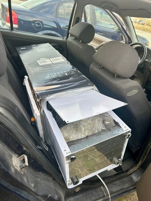 Мъж, превозвал над осем килограма метамфетамин, е задържан в Ямболско при операция на ГДБОП