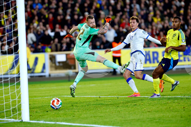 Байерн Мюнхен вижда Фисник Аслани като заместник на Кейн