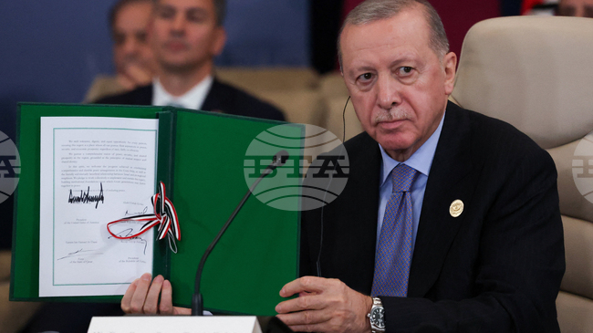 Турция ще изпрати жилищни фургони в Газа