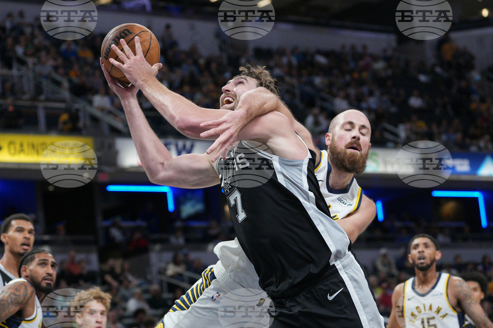 Spurs Pacers Basketball