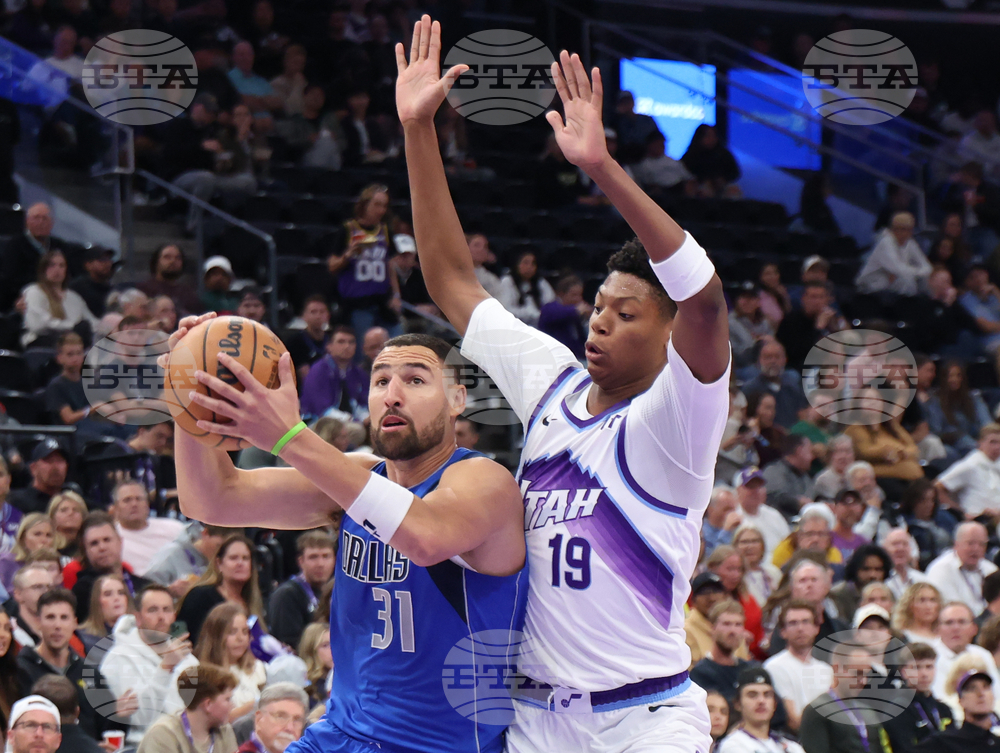 Mavericks Jazz Basketball