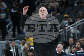 Spurs Pacers Basketball