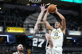 Spurs Pacers Basketball