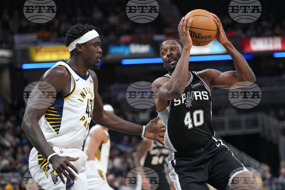Spurs Pacers Basketball