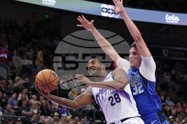 Mavericks Jazz Basketball