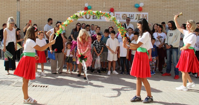 Откриха учебната година в Българското неделно училище „Знам и мога” към Българската асоциация „Знание” в испанския град Чиривея