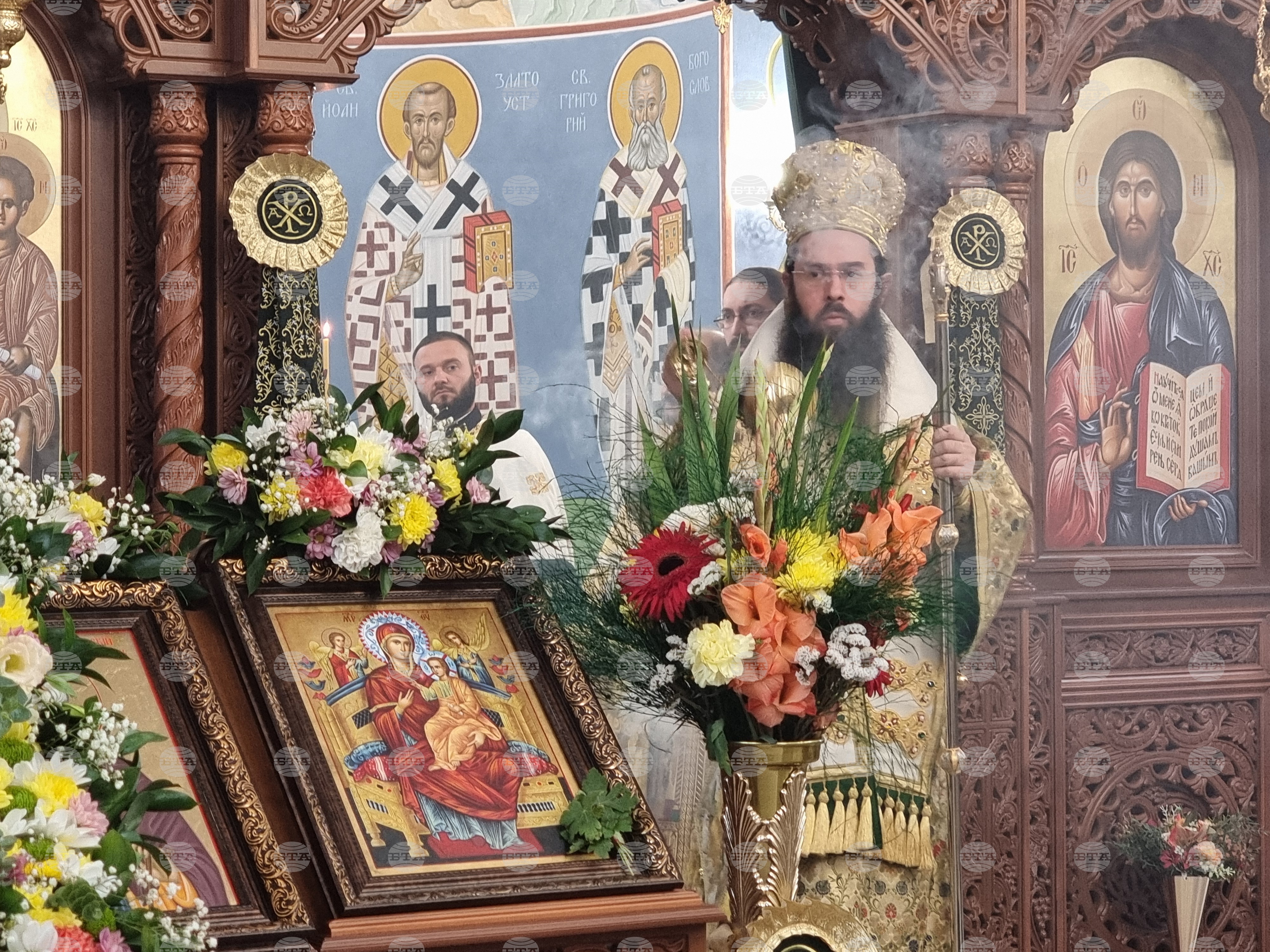 Сливенският митрополит Арсений ще възглави литургия в храм "Св. преп. Петка-Параскева" в Сливен на храмовия й празник