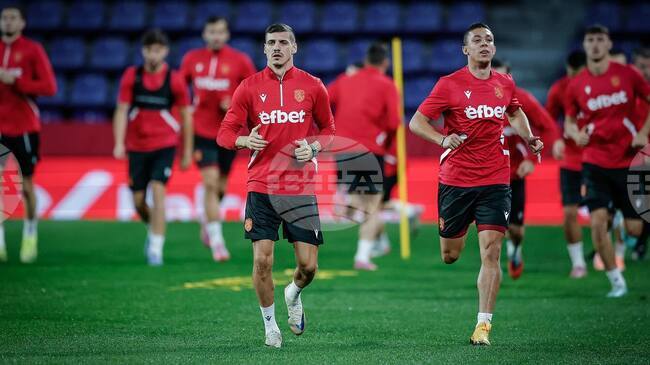 Кирил Десподов се изравнява със Стойчо Младенов по брой мачове за българския национален тим, Ивайло Чочев може да достигне Гунди