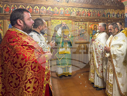 Село Белчин - храм “Света Петка” - патриарх Даниил - литургия