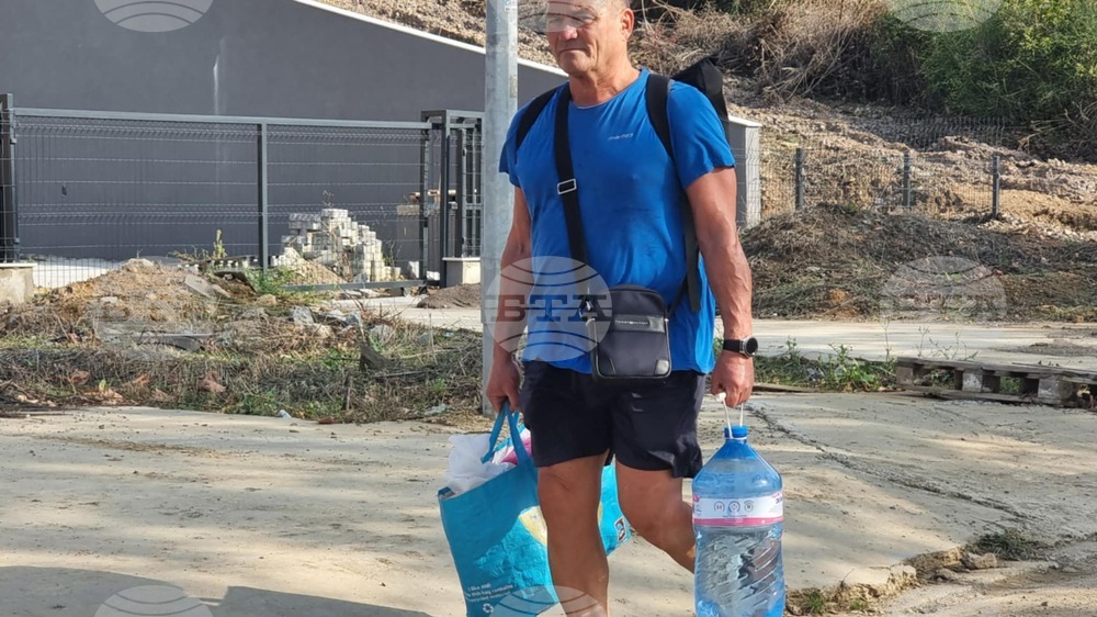 Свети Влас - безплатна вода - хуманитарна помощ