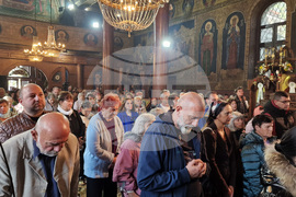 Пловдив - храм „Света Петка“ - празник
