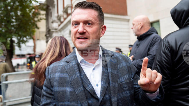 Британският антиислямски активист Томи Робинсън благодари на Мъск, след като бе оправдан по обвинение в тероризъм 