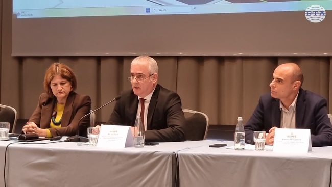 България ще има национална стратегия за преработващата и добивна промишленост, каза Желяз Енев от икономическото министерство