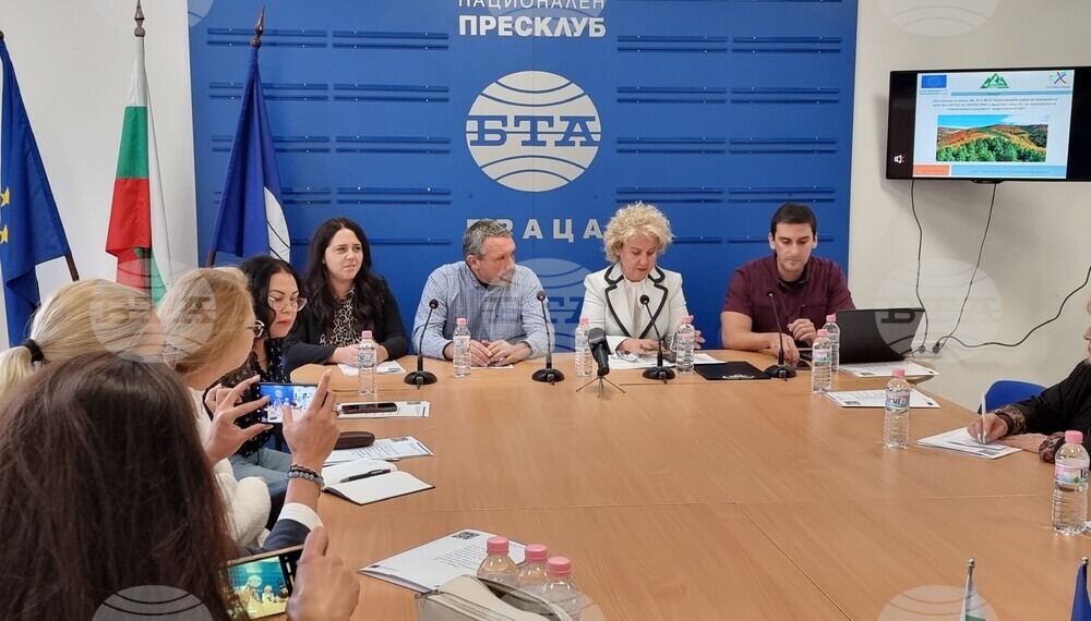 Северозападно държавно предприятие - Враца изпълнява проект, подпомагащ естественото израстване на гората