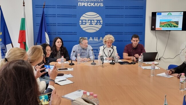 Северозападно държавно предприятие - Враца изпълнява проект, подпомагащ естественото израстване на гората