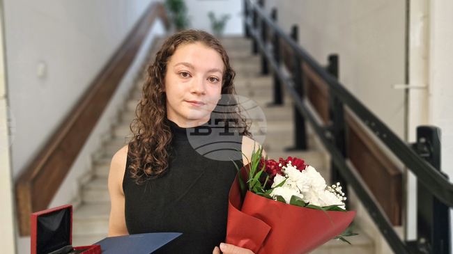 Българите Таня Радулова и Димитър Стоянов спечелиха медали във втория ден на Световното първенство по самбо