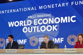 САЩ - Вашингтон - "Перспективи пред световната икономика" 2025