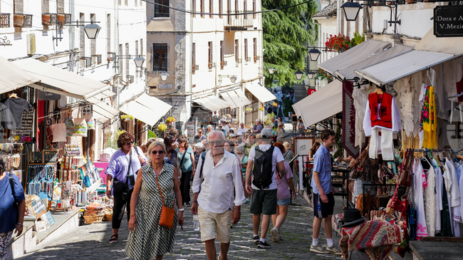 АТА: Албанският град-музей Гирокастра е привлюкъл над половин милион туристи досега през 2025 г.