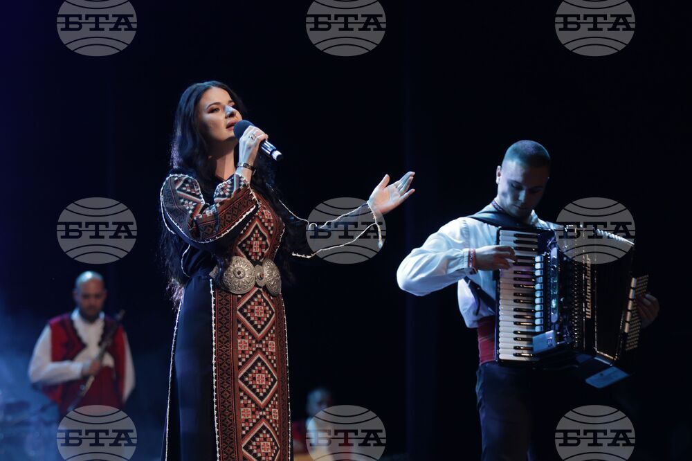 Бесарабската българка и певица Лилия Семкова ще вземе участие в предаването „Да се срещнем с песен“