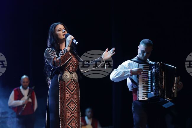 Бесарабската българка и певица Лилия Семкова ще вземе участие в предаването „Да се срещнем с песен“