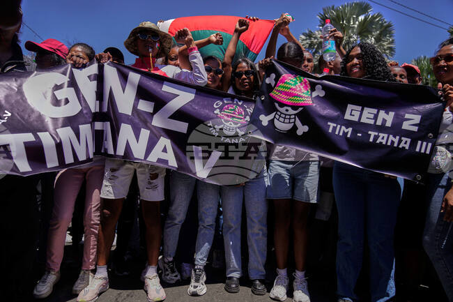 Франция призова военната хунта в Мадагаскар да запази демокрацията и върховенството на закона