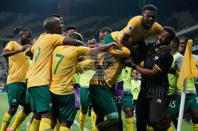 Южна Африка се класира за Световното първенство за първи път от 2010 година