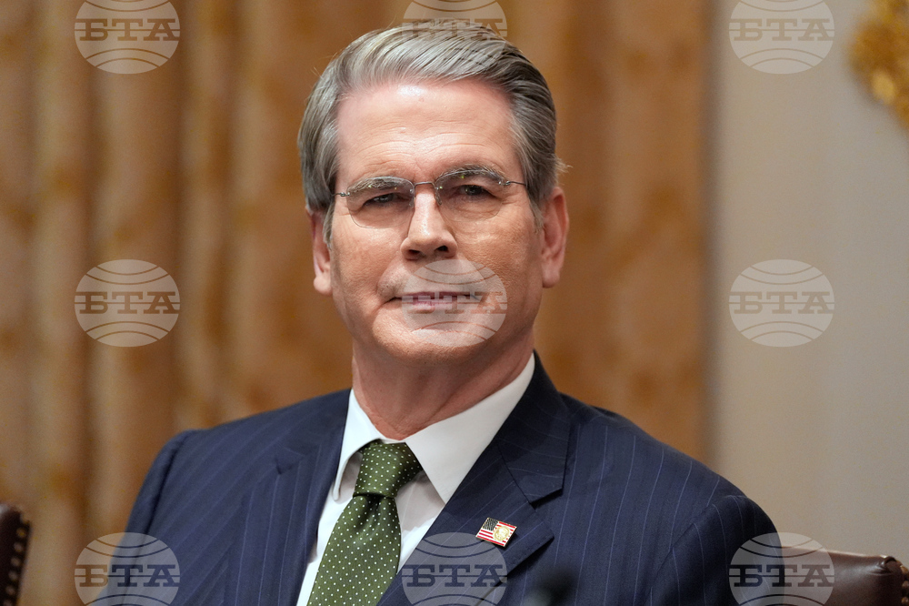 САЩ се нуждаят от Гренландия заради "слабостта" на Европа, заяви американският министър на финансите Скот Бесънт