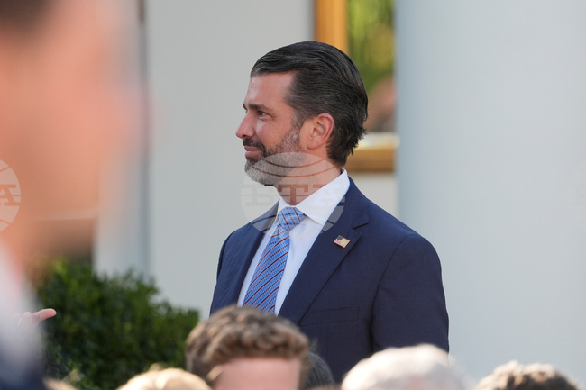 Доналд Тръмп-младши се подигра на протестите "Без крале" и оцени високо подхода на баща си към Близкия изток на форум в Саудитска Арабия