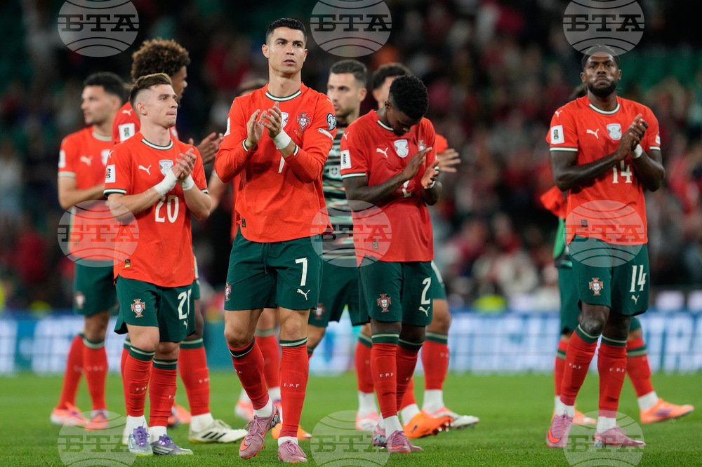 Роналдо подари часовници на всички свои съотборници от националния отбор на Португалия