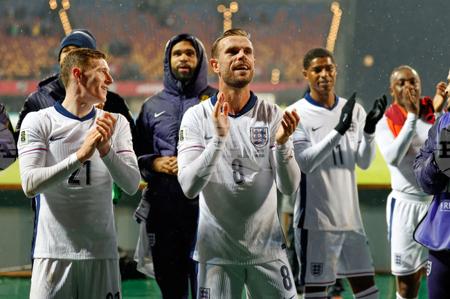 Англия си гарантира участие на Мондиал 2026, Собослай отложи празненствата на Португалия, Роналдо с пореден рекорд