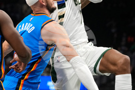 Thunder Bucks Basketball