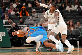 Thunder Bucks Basketball