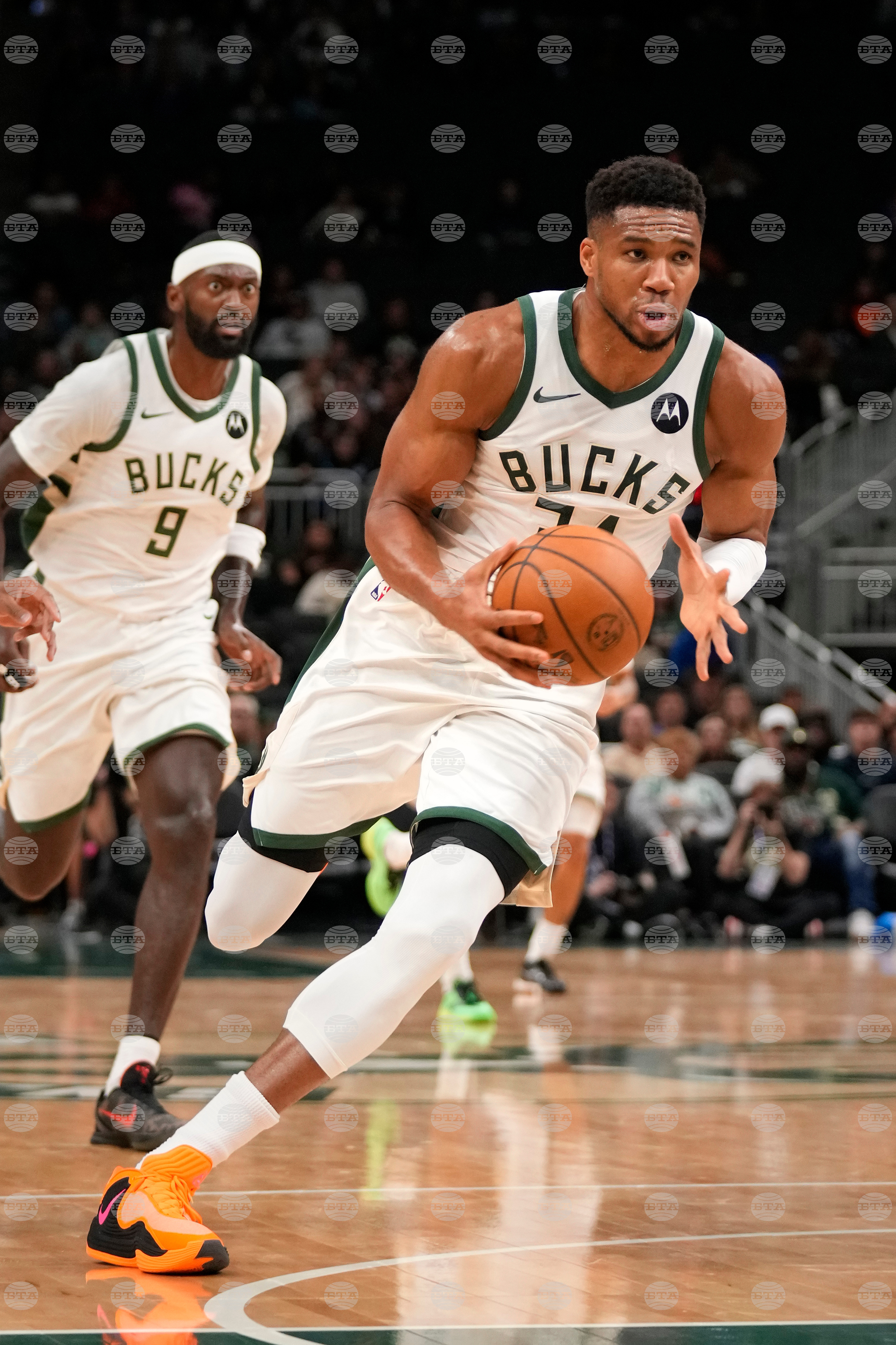 Thunder Bucks Basketball